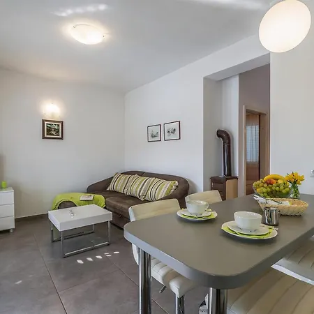 House Dubravka Nyaraló Krnica